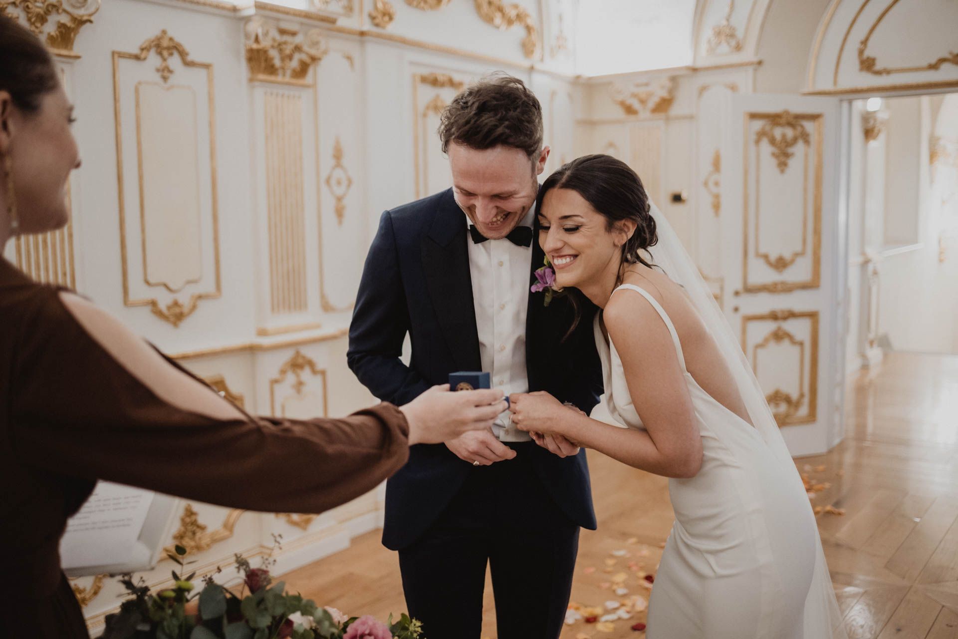 romantic elopement in tuscany