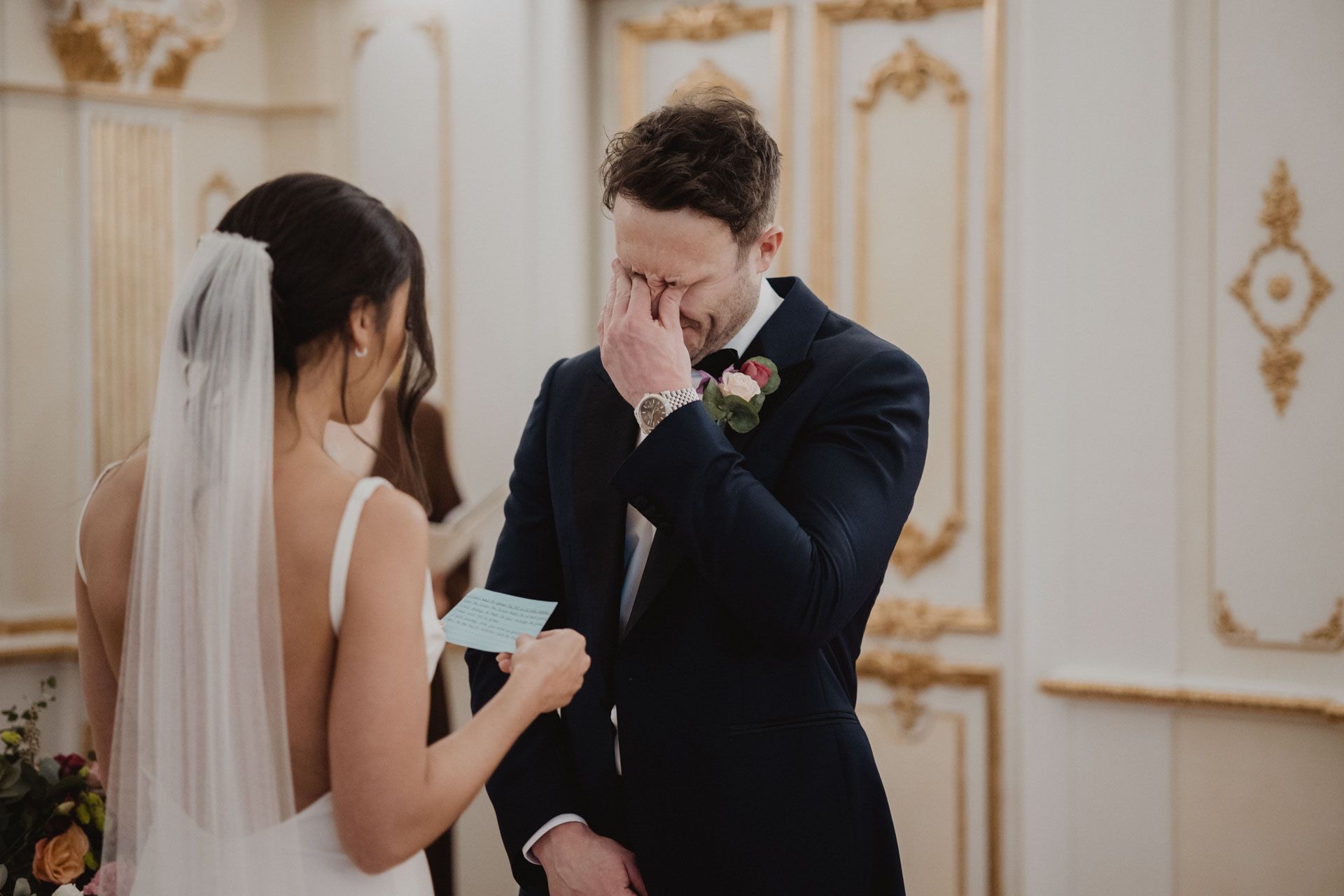 romantic elopement in tuscany