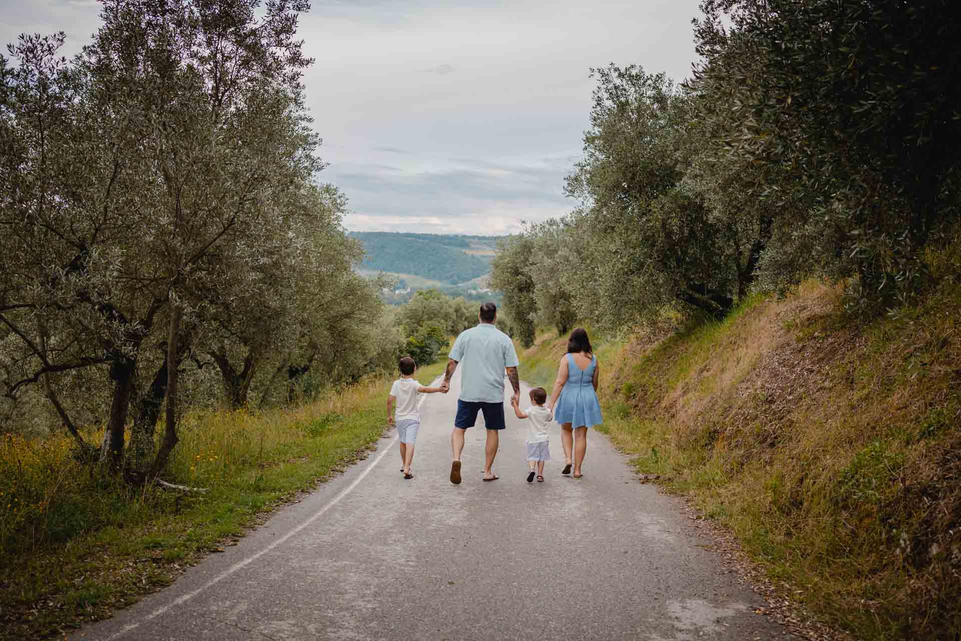 family photshoot tuscany