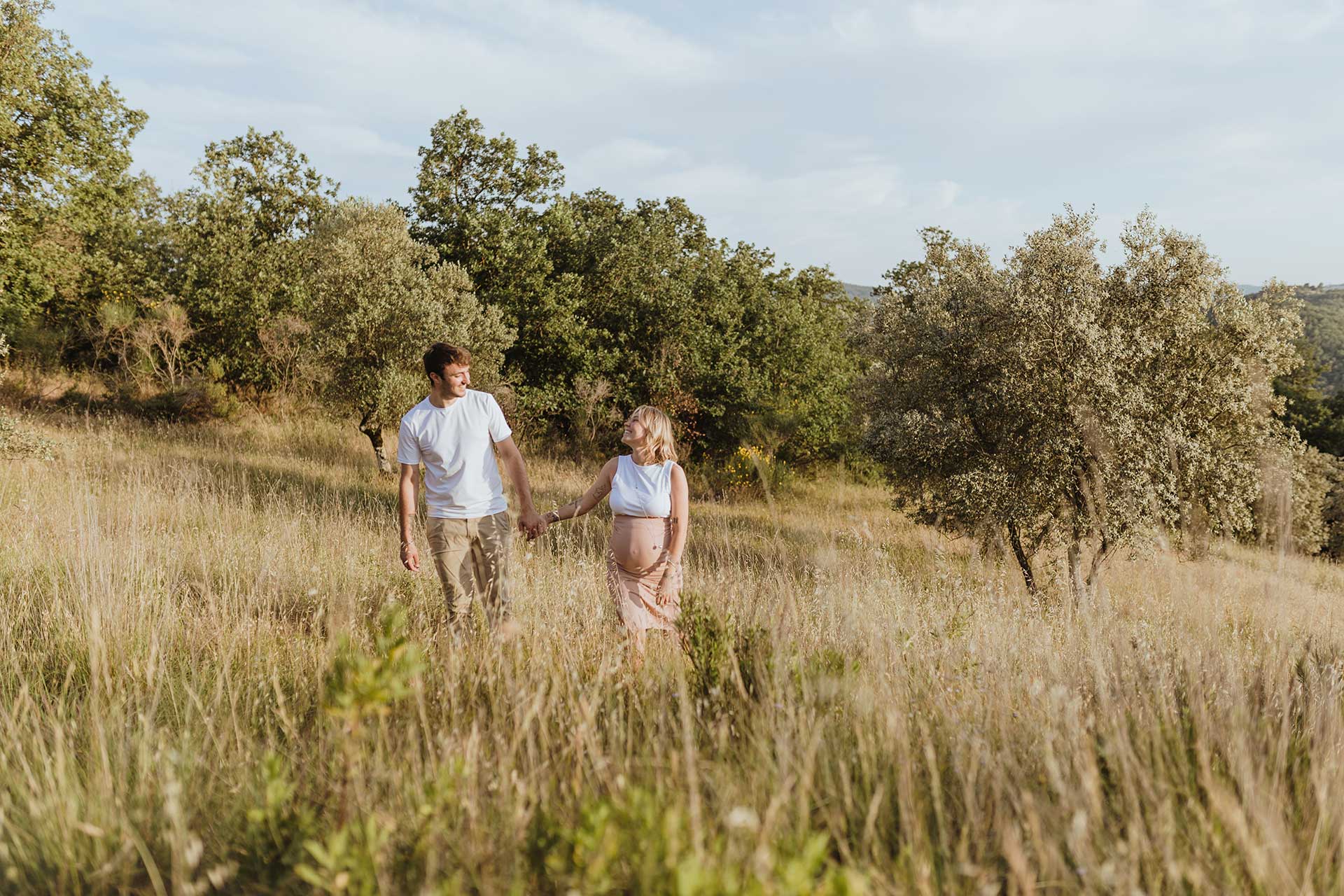 sunset maternity photo shoot tuscany