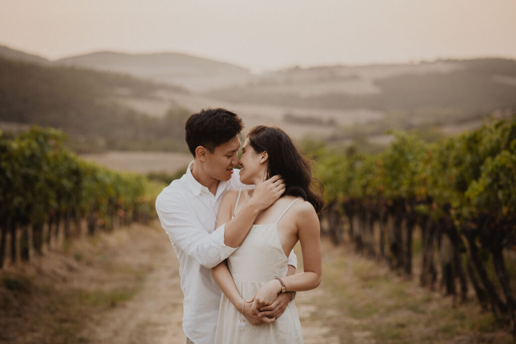 Couple Photo Shoot in Val d'Orcia, The Unseen Photography