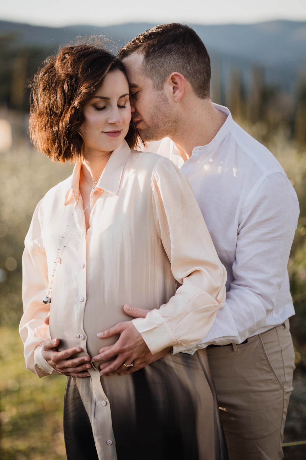 maternity photoshoot in castello di meleto tuscany