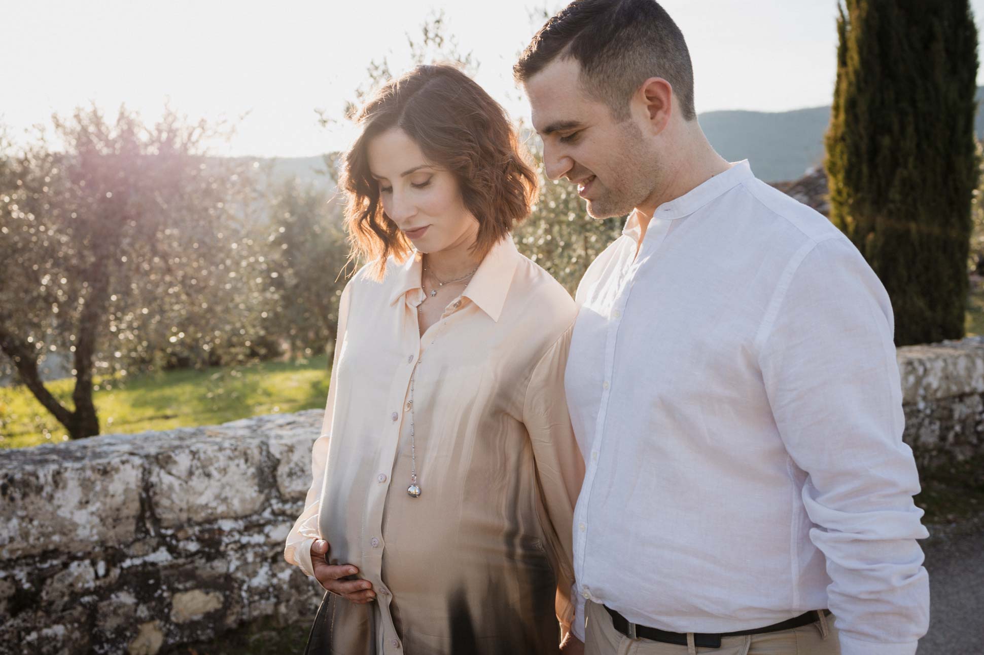 maternity photoshoot in castello di meleto tuscany