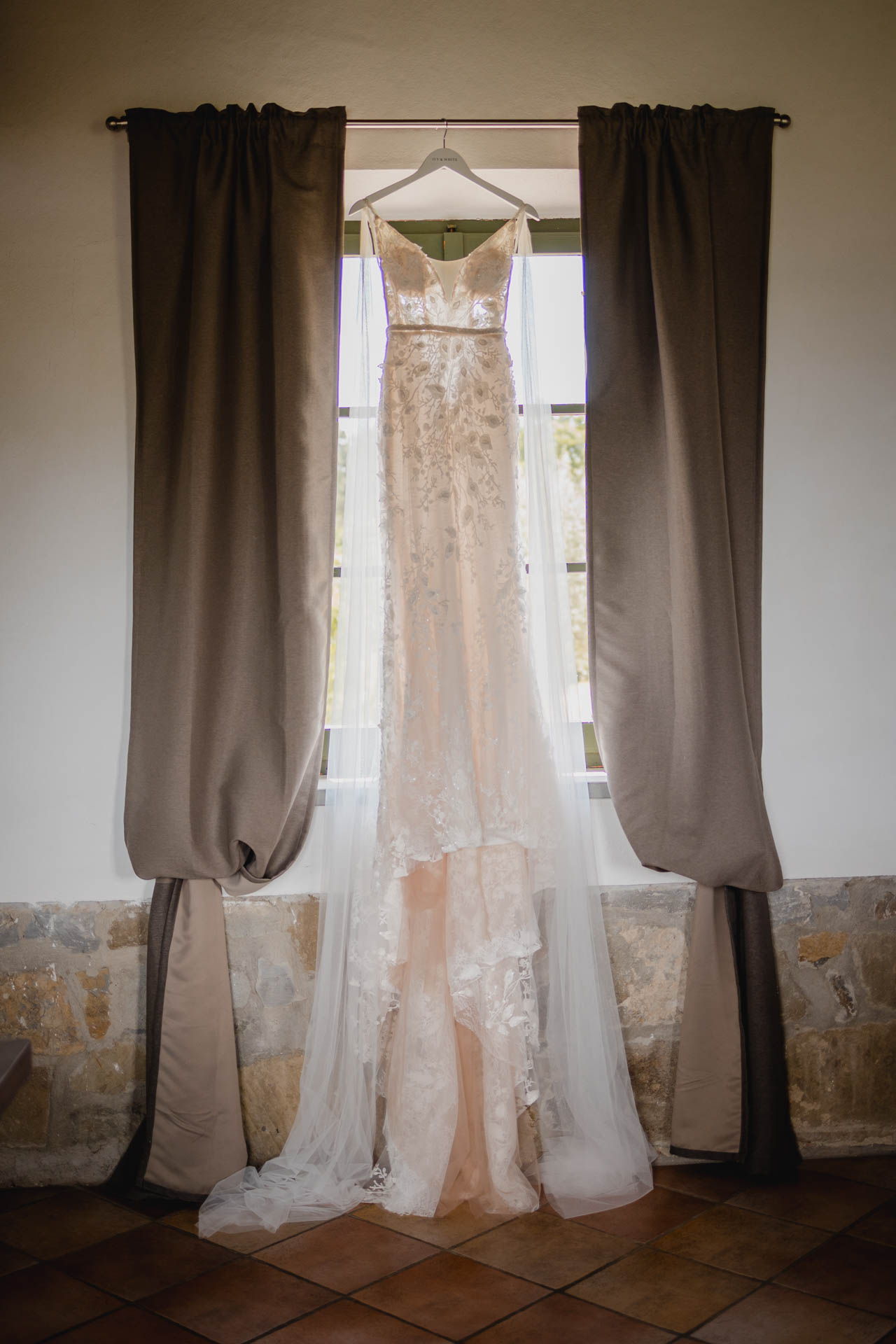 wedding in villa olimpia, tuscany, the unseen photography