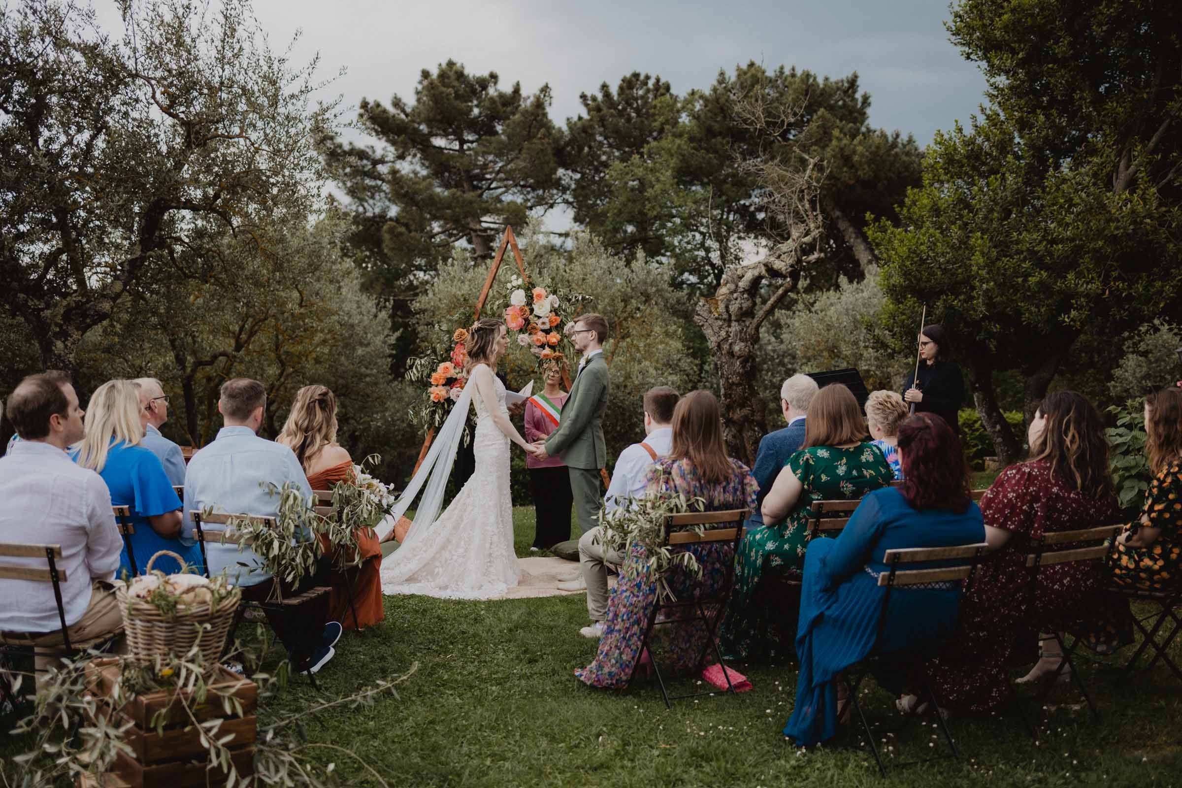 wedding in villa olimpia, tuscany, the unseen photography