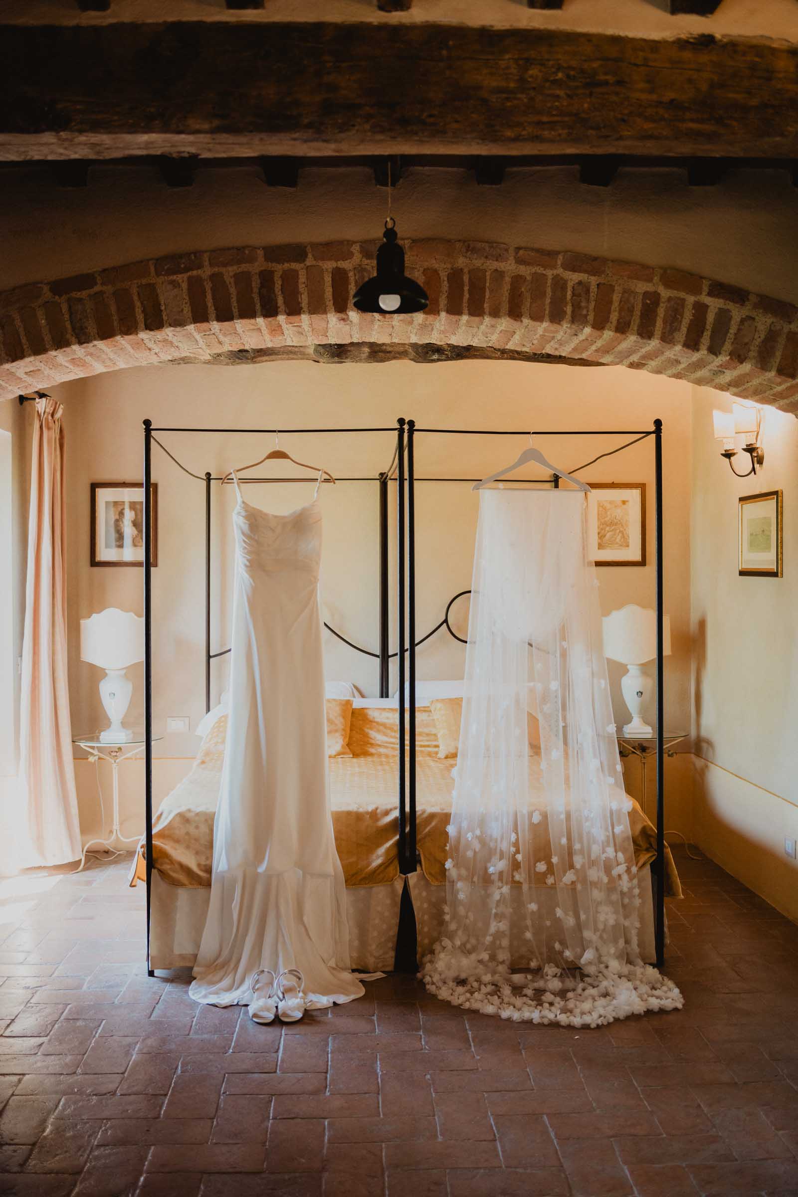 Summer Wedding in Casa Cornacchi, Tuscany