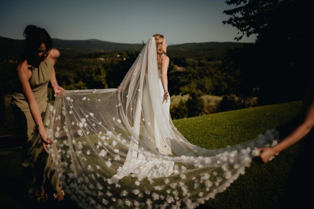 Summer Wedding in Casa Cornacchi, Tuscany