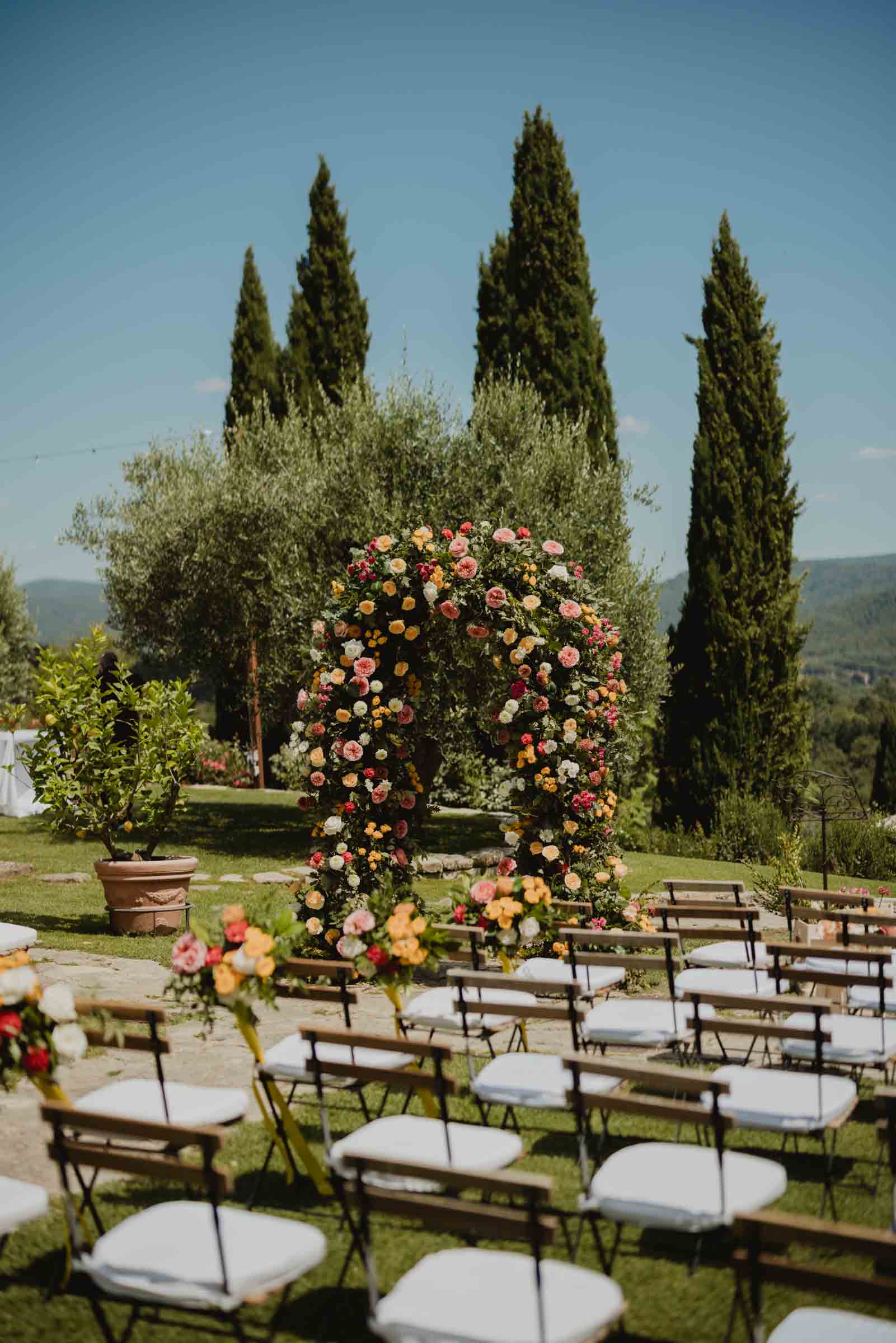 Summer Wedding in Casa Cornacchi, Tuscany