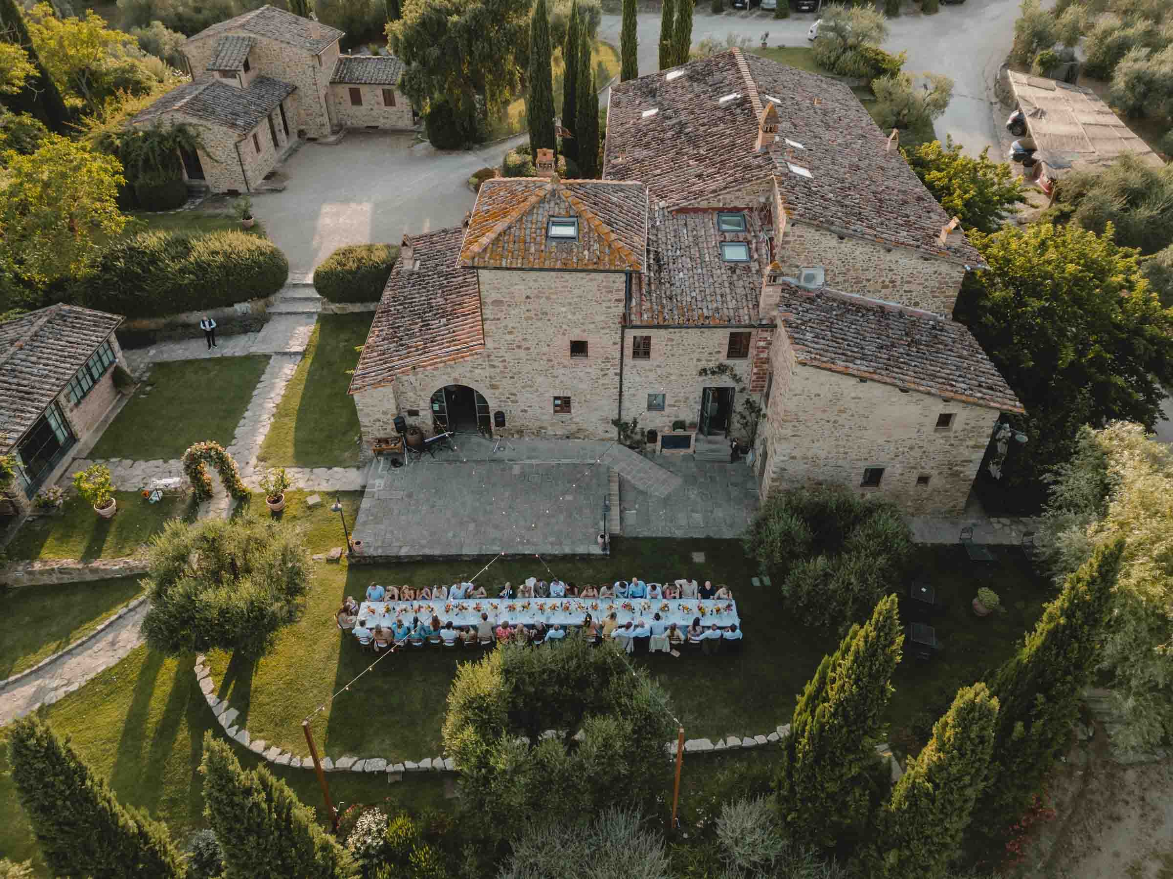 Summer Wedding in Casa Cornacchi, Tuscany