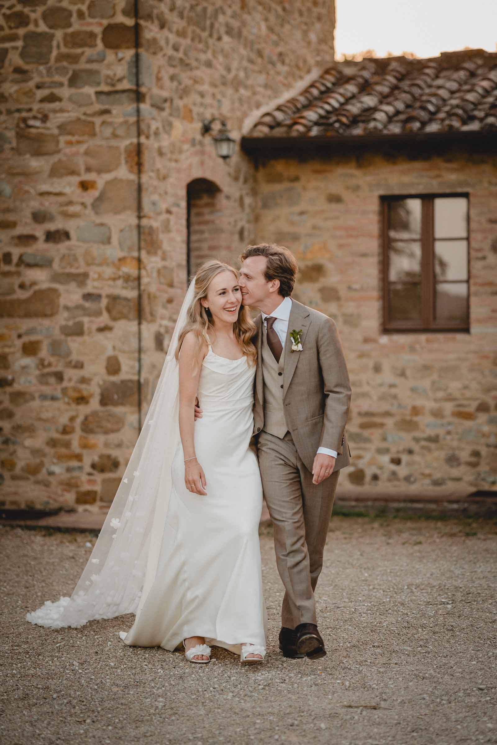 Summer Wedding in Casa Cornacchi, Tuscany