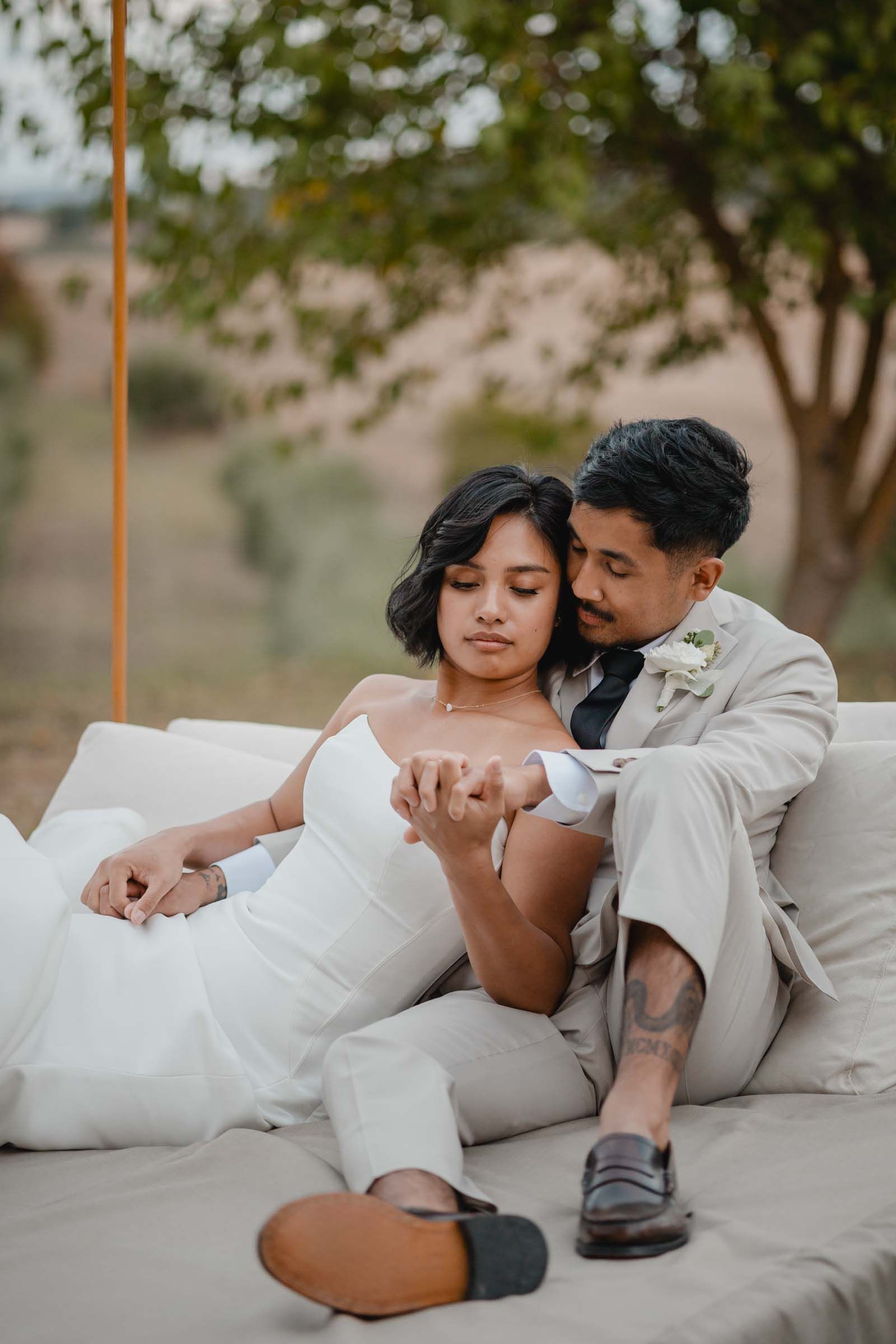 intimate elopement in tuscany