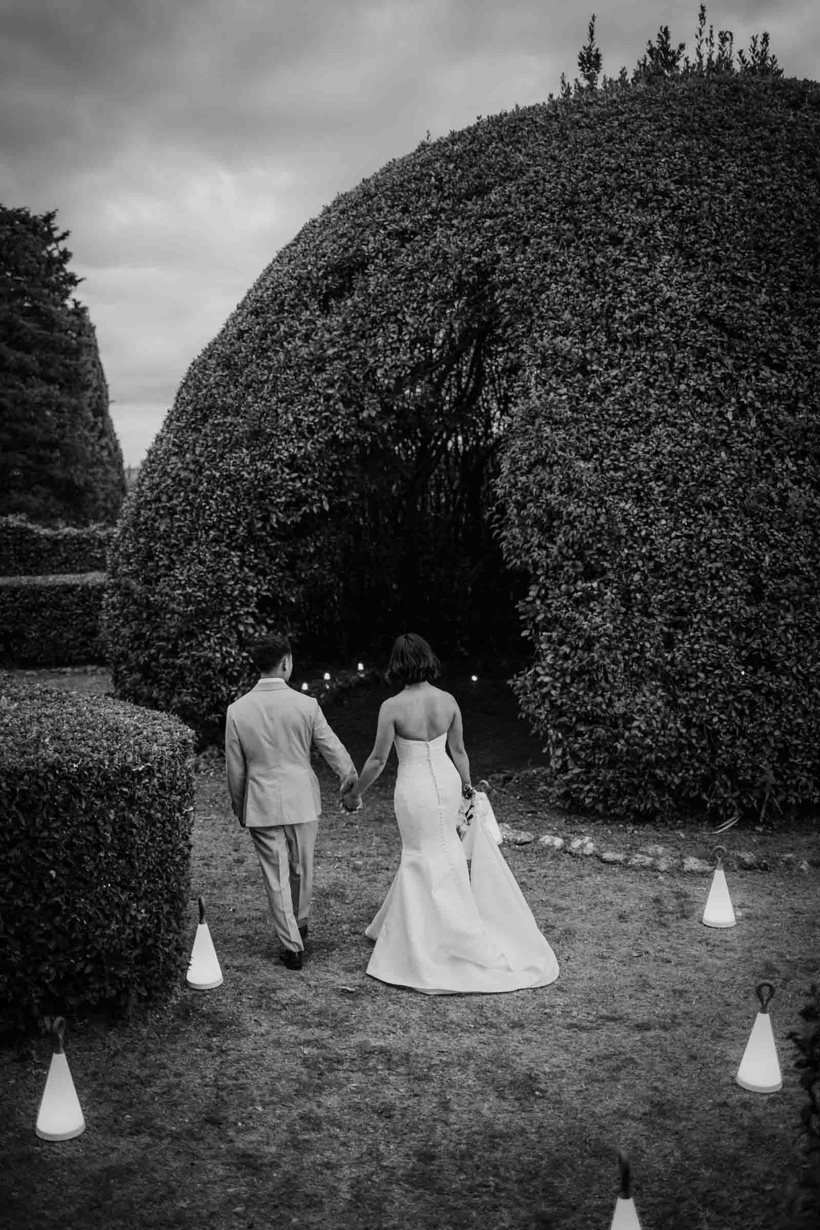 intimate elopement in tuscany