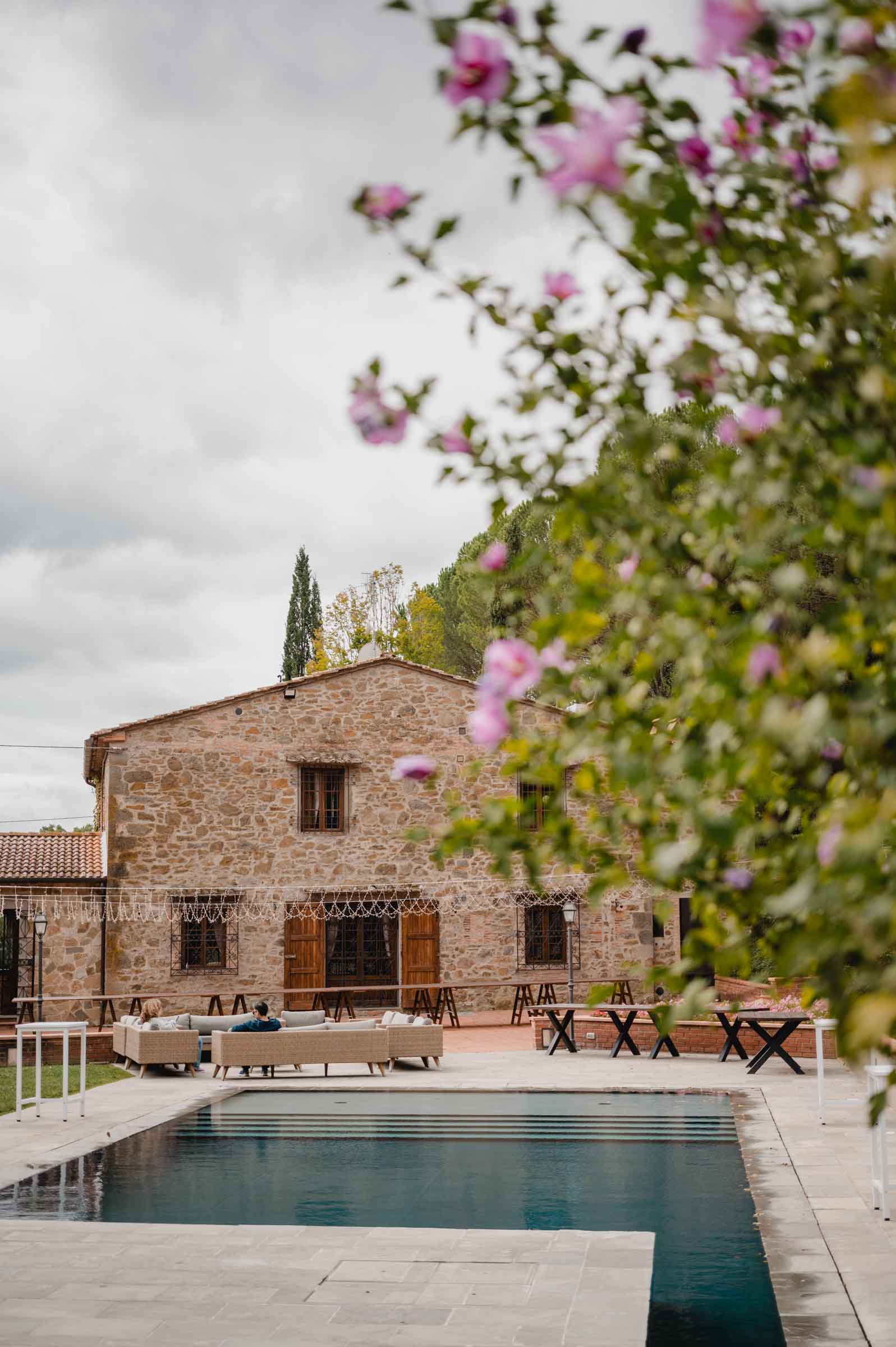 enchanting destination wedding in tuscany