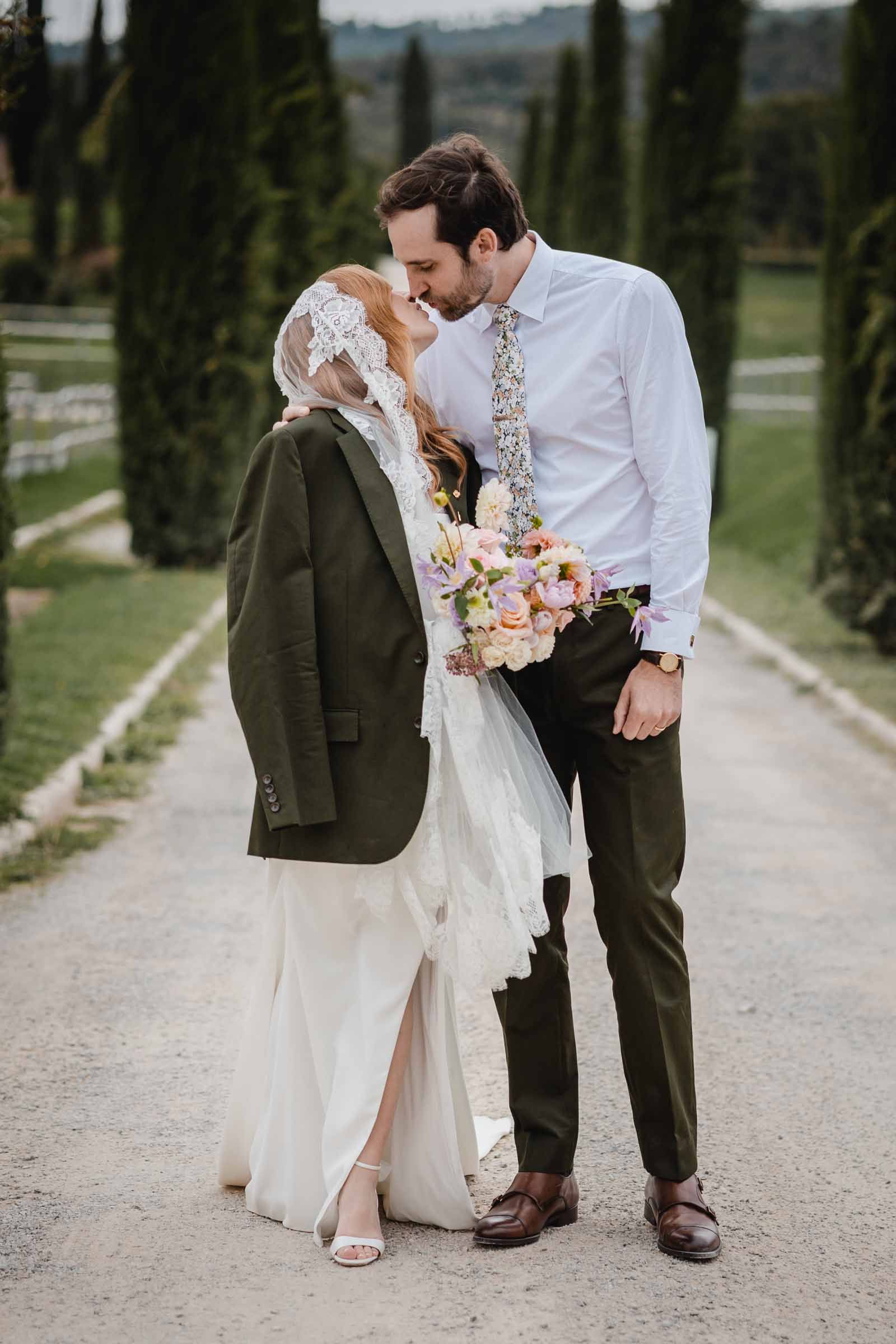 enchanting destination wedding in tuscany