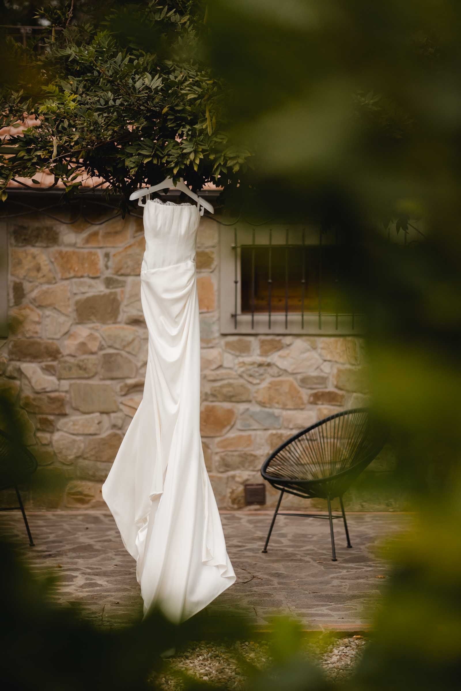 enchanting destination wedding in tuscany